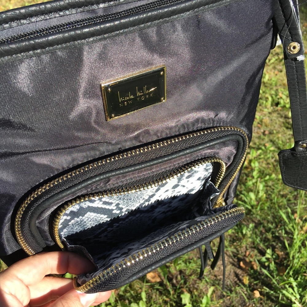 Nicole Miller New York Sling Purse with many pockets NWOT